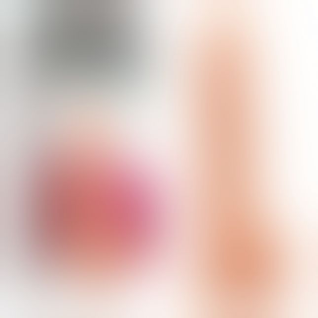 Фалоімітатор з мошонкою - Naked Legend Explorer Flesh Dildo