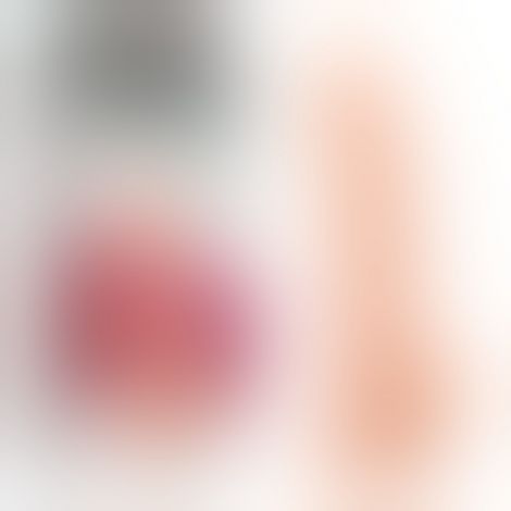 Фаллоимитатор с мошонкой - Naked Legend Liquid Silicone Trooper Flesh Dildo