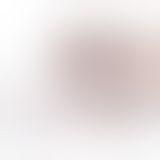 Вакуумный клиторальный стимулятор с вибрацией KISTOY Too Simple White