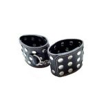 Черные наручники с заклепками Черные наручники с заклепками