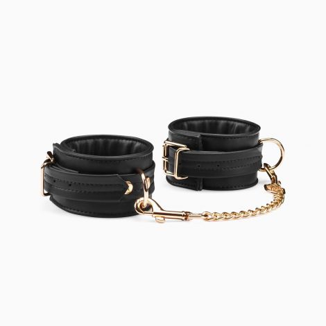 Наручники с цепочкой Liebe Seele Black Organosilicon Wrist Cuff, экокожа