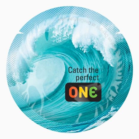 Презерватив ONE Color Sensations Catch the perfect ONE, 1 шт, бирюзовый, гладкий, со смазкой