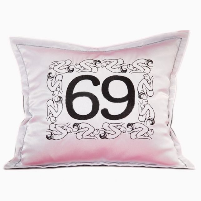 Подушка Поза 69